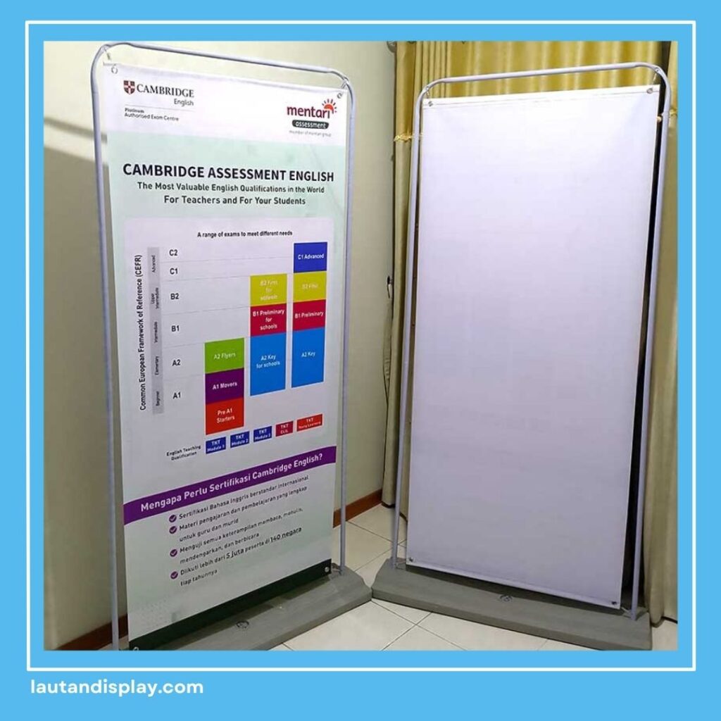 Kelebihan Door Frame Banner