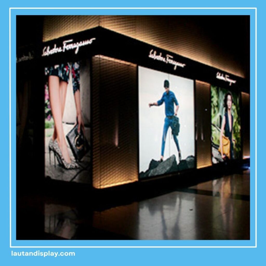 Warna Backlite Banner