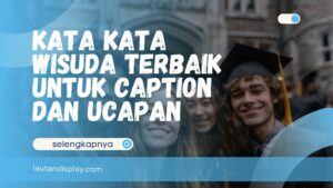 Mahasiswa merayakan kelulusan dengan toga sebagai momen kata kata wisuda