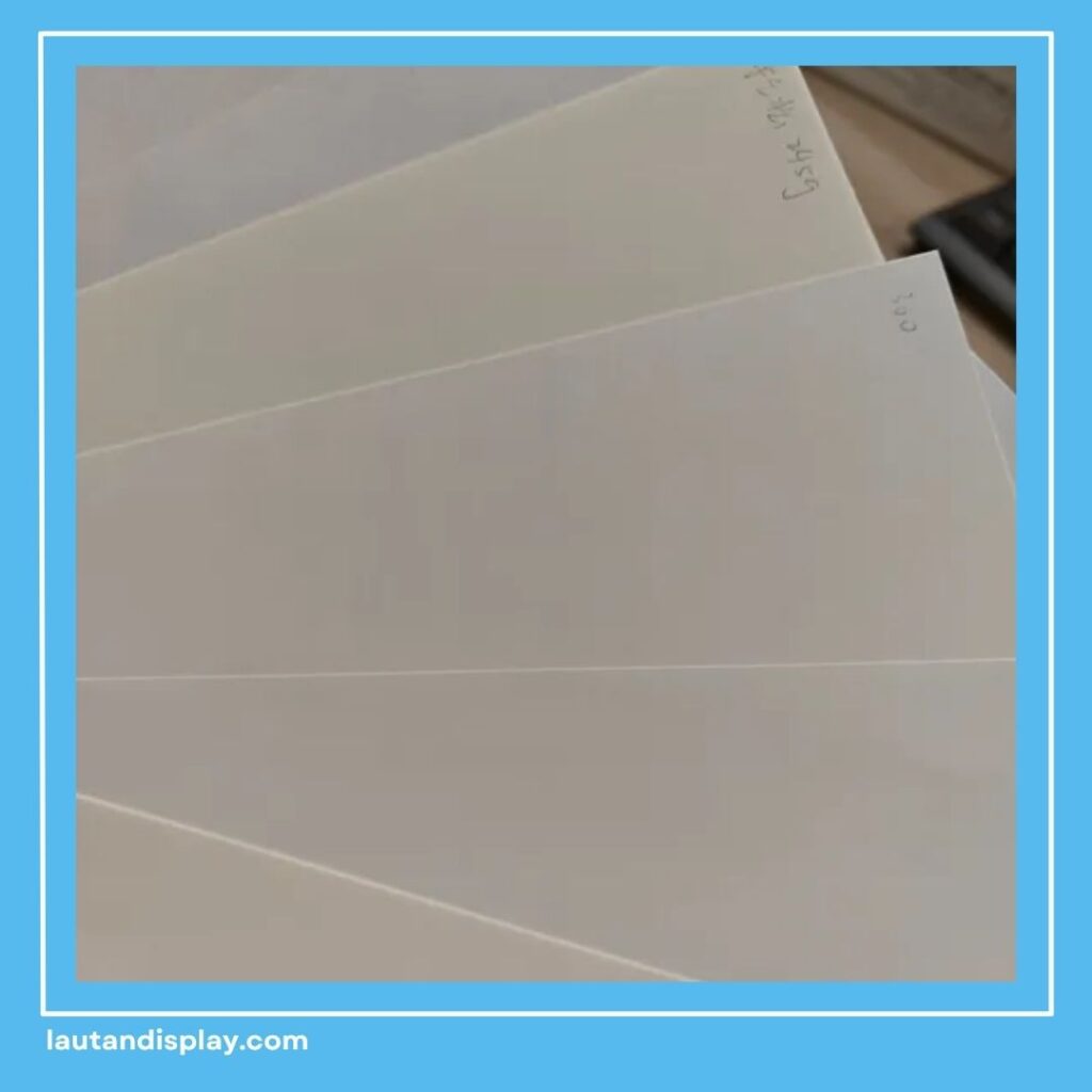 kertas ivory